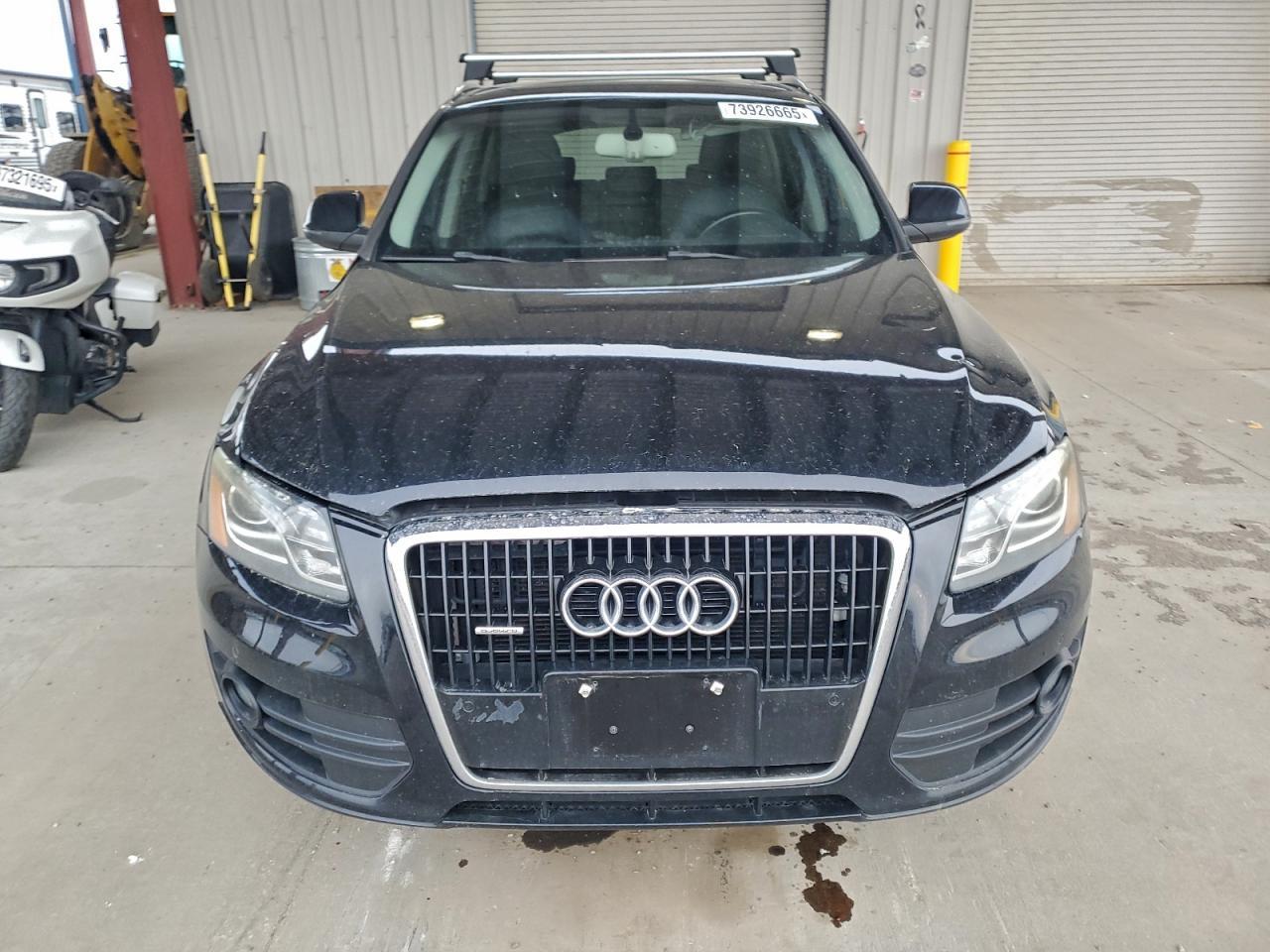 2010 Audi Q5 Premium Plus - Image 5