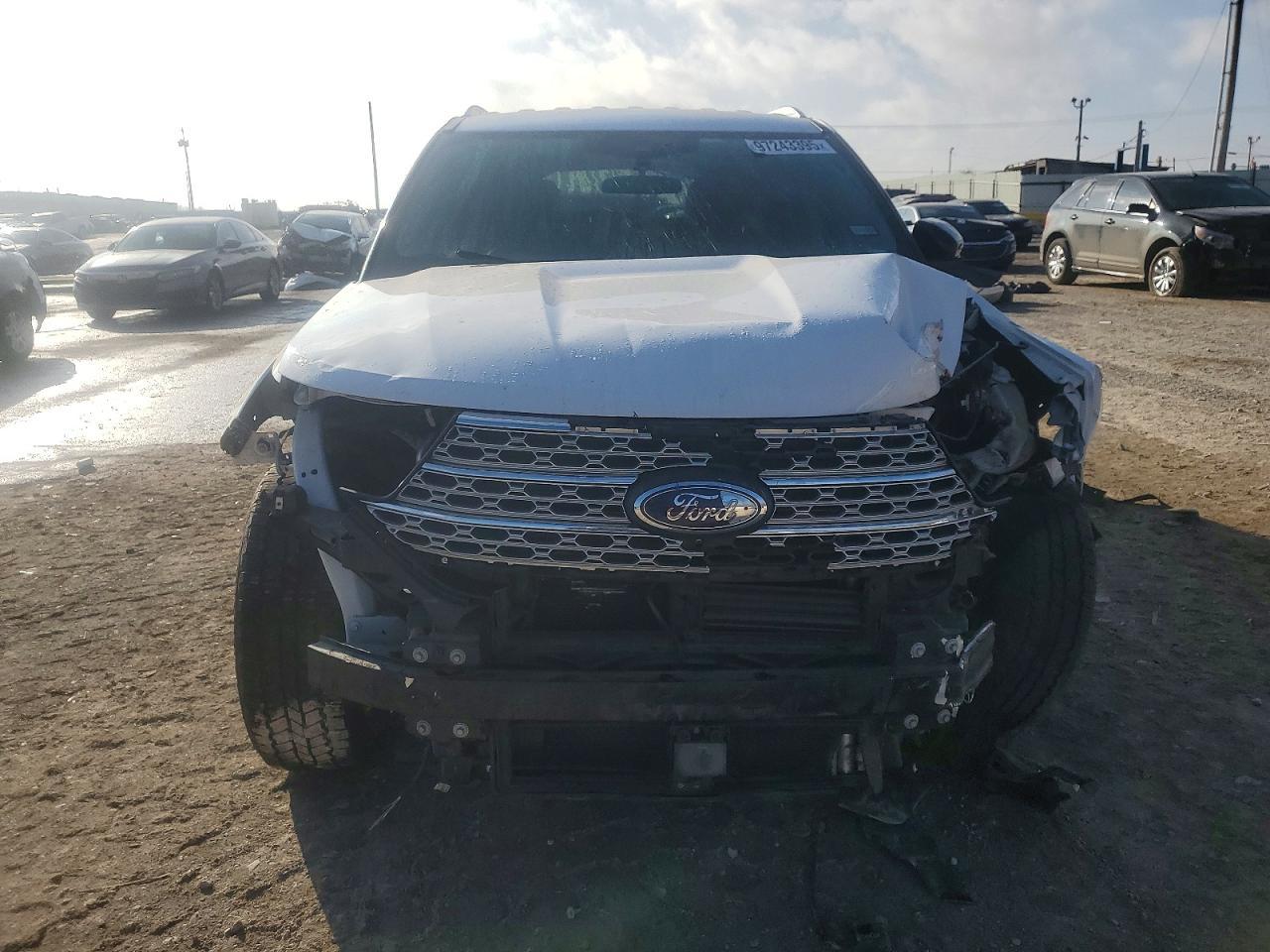 2022 Ford Explorer Limited - Фото 5