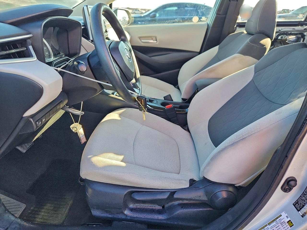 2021 Toyota Corolla Le - Фото 7