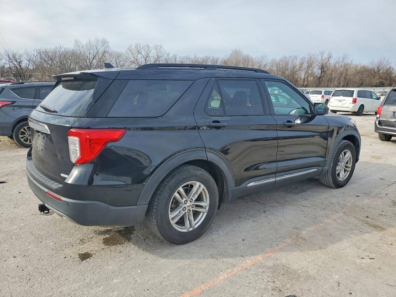 2020 Ford Explorer Xlt - Image 3