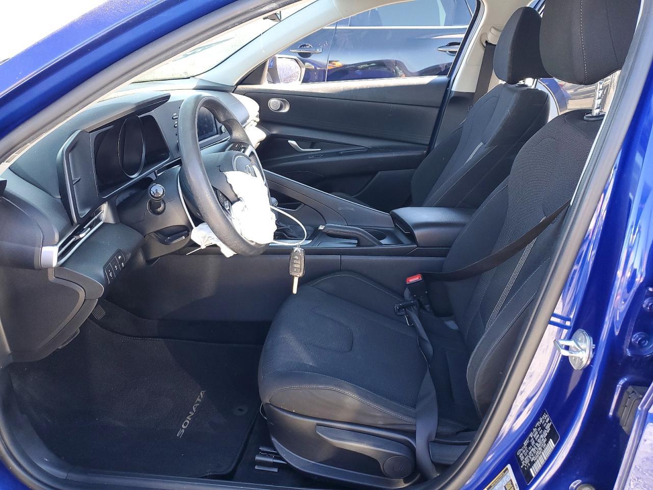 2021 Hyundai Elantra Se - Фото 7