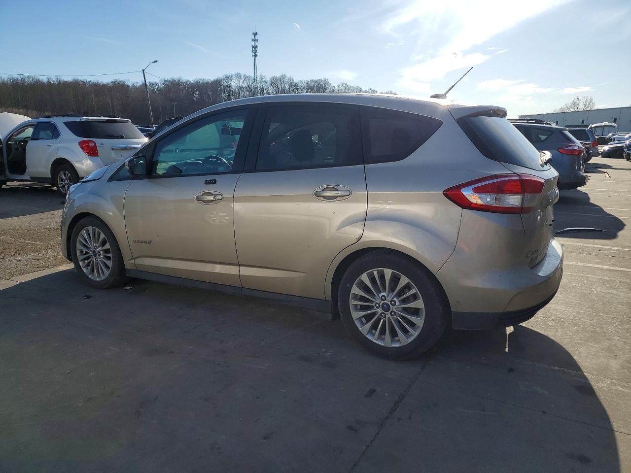 2018 Ford C-Max Se - Image 2