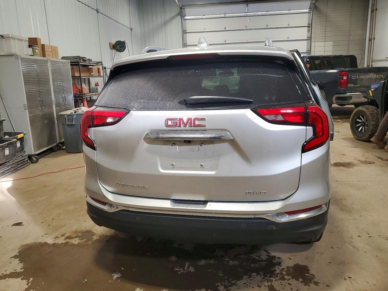 2020 GMC Terrain Slt - Image 6