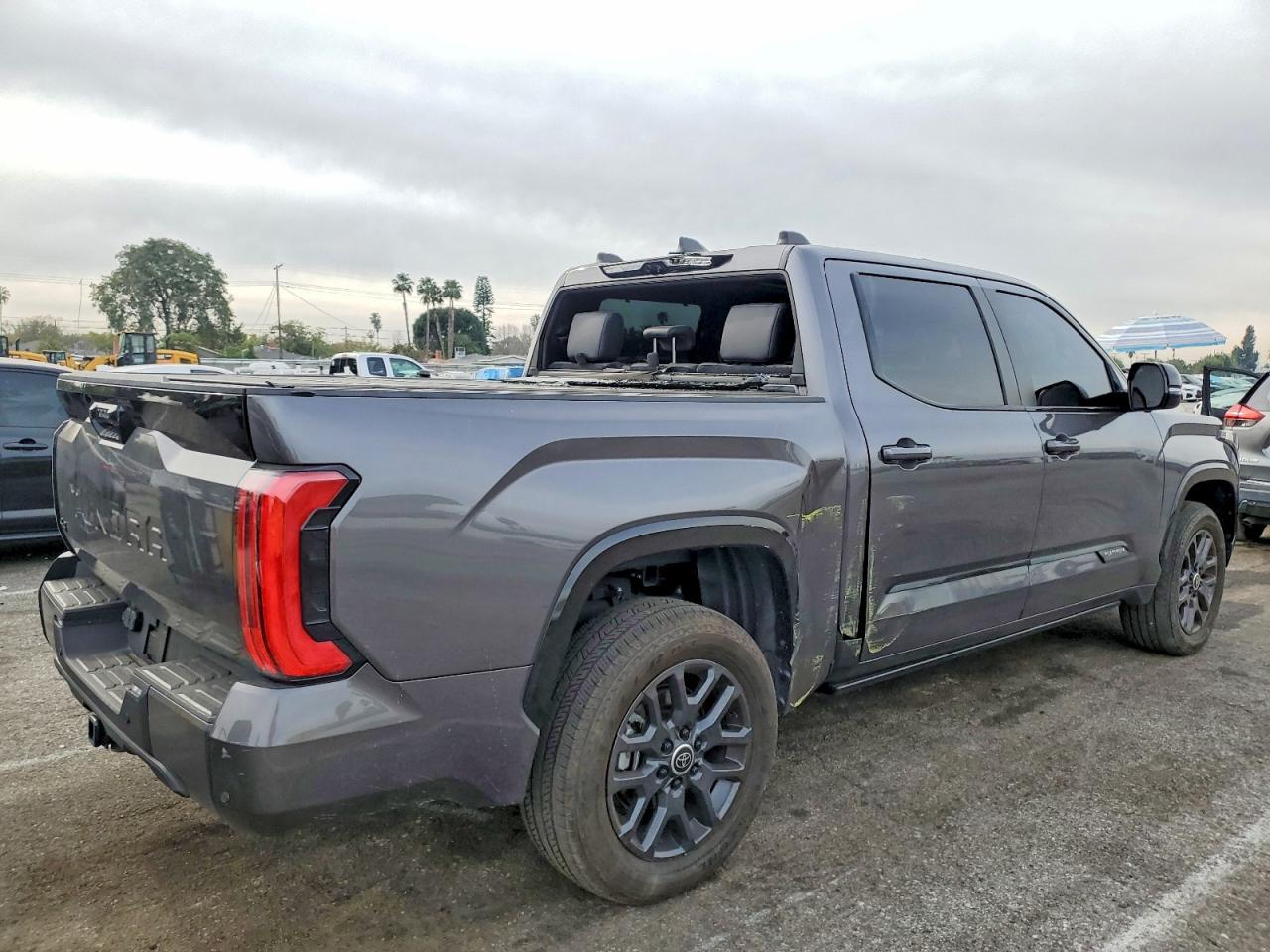 2024 Toyota Tundra Crewmax Platinum - Фото 3