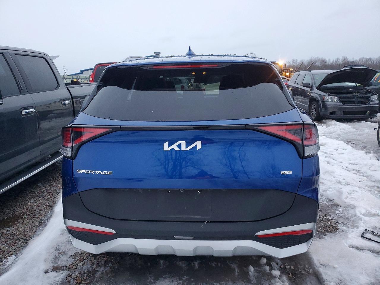 2024 Kia Sportage Ex - Image 6