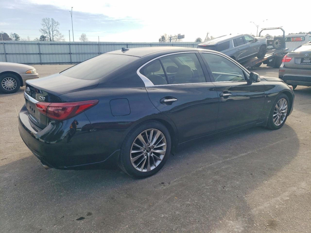 2020 Infiniti Q50 - Фото 3