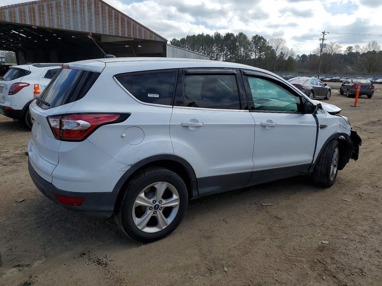 2018 Ford Escape S - Image 3