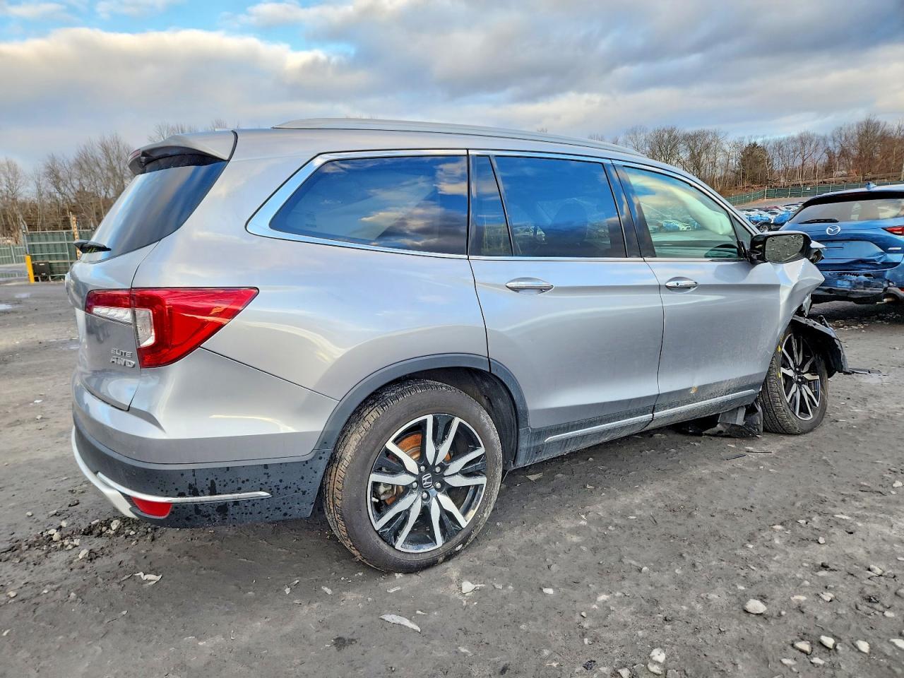 2022 Honda Pilot Elite - Фото 3