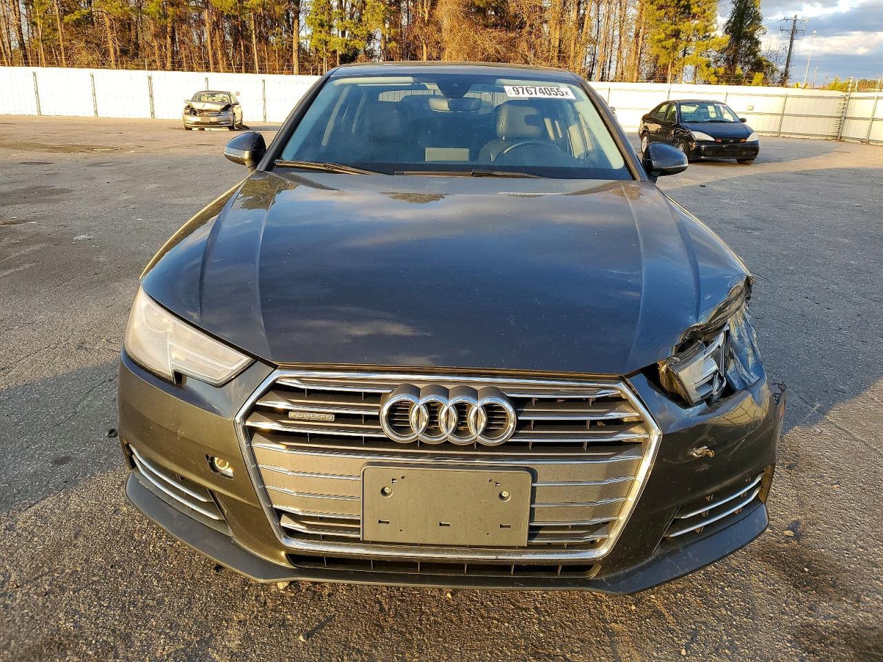 2017 Audi A4 Premium - Фото 5