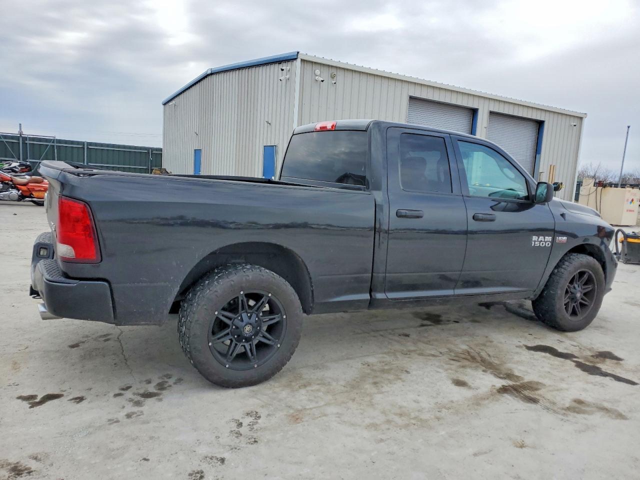 2015 Ram 1500 St - Image 3