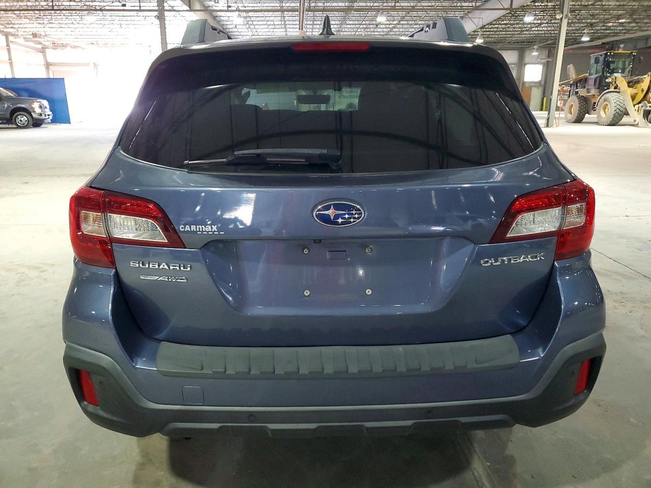 2018 Subaru Outback 2.5I Limited - Image 6