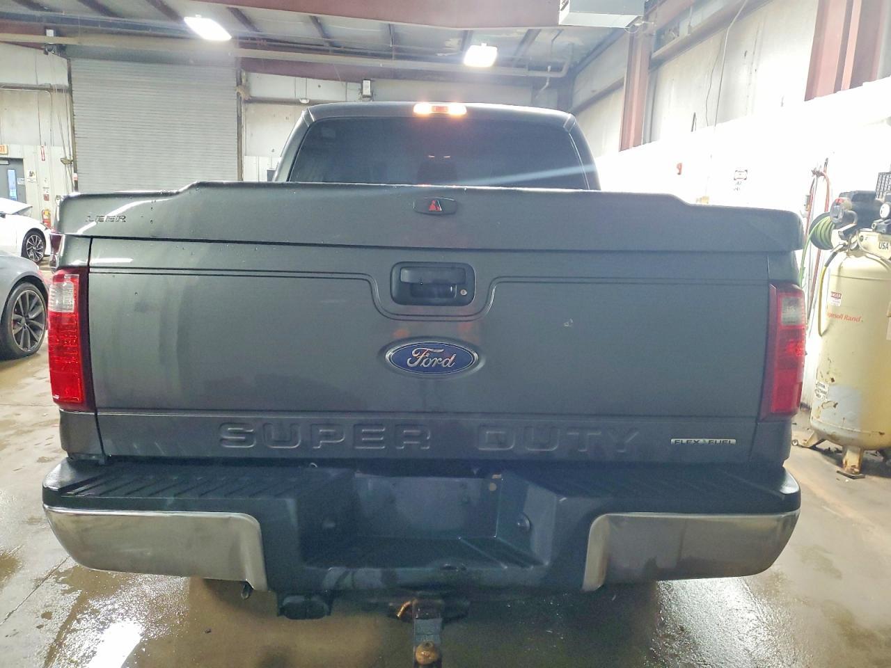 2016 Ford F250 Super Duty - Фото 6