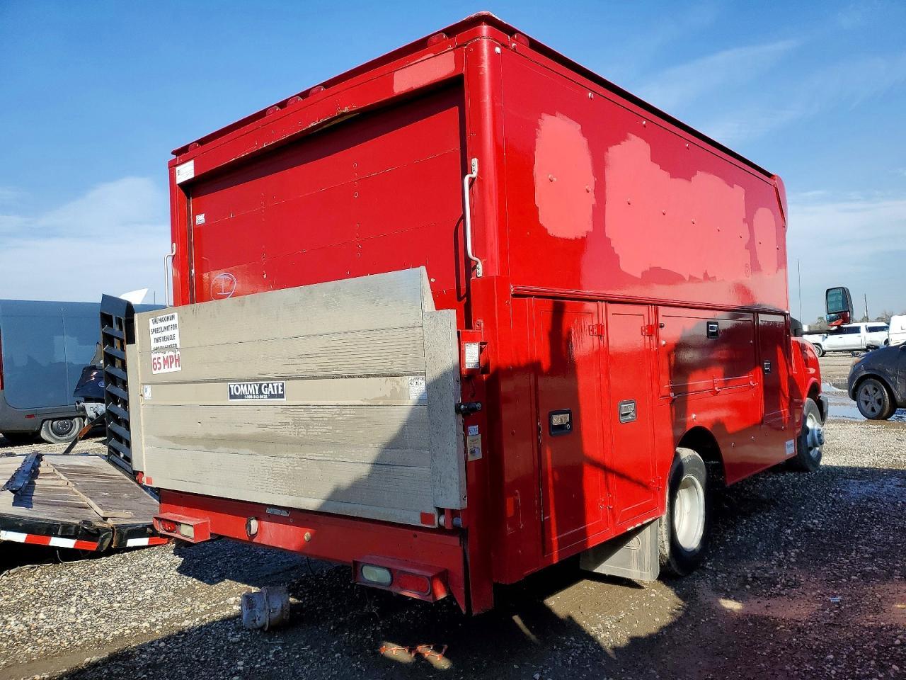 2008 Chevrolet Express G3500 - Фото 3