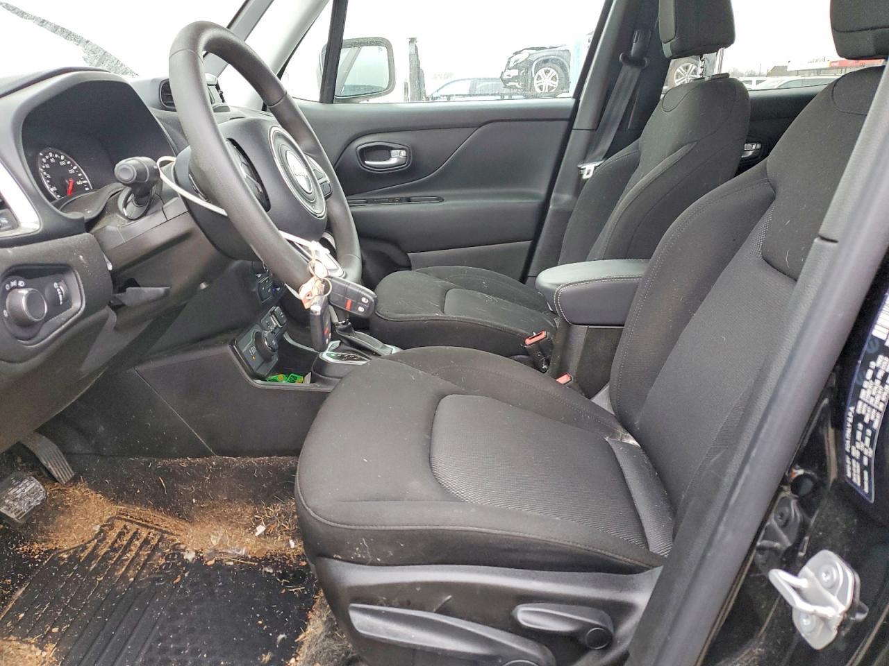 2023 Jeep Renegade Latitude - Image 7