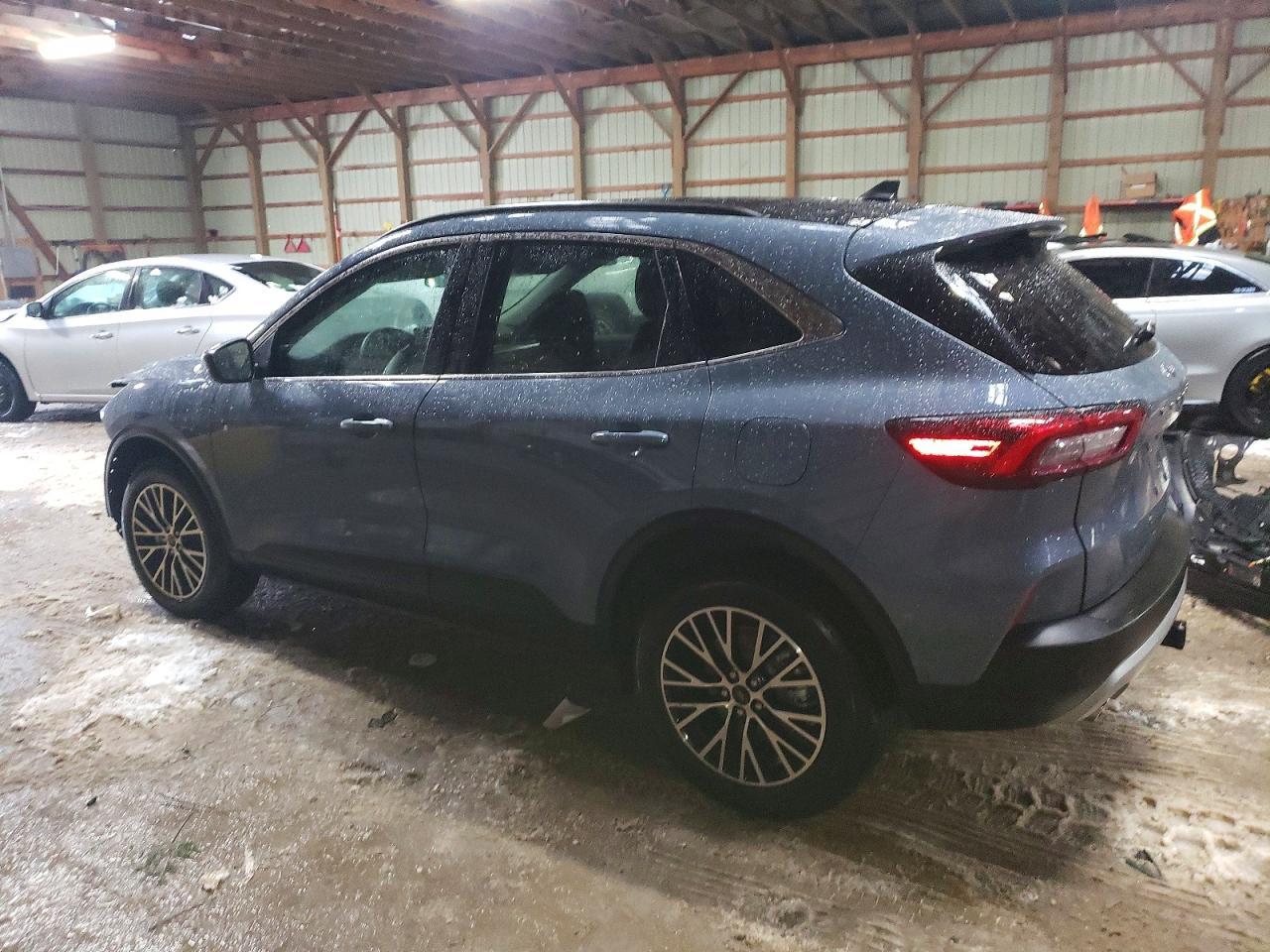 2025 Ford Escape - Image 2