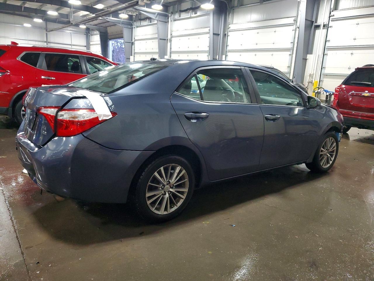 2015 Toyota Corolla L - Фото 3