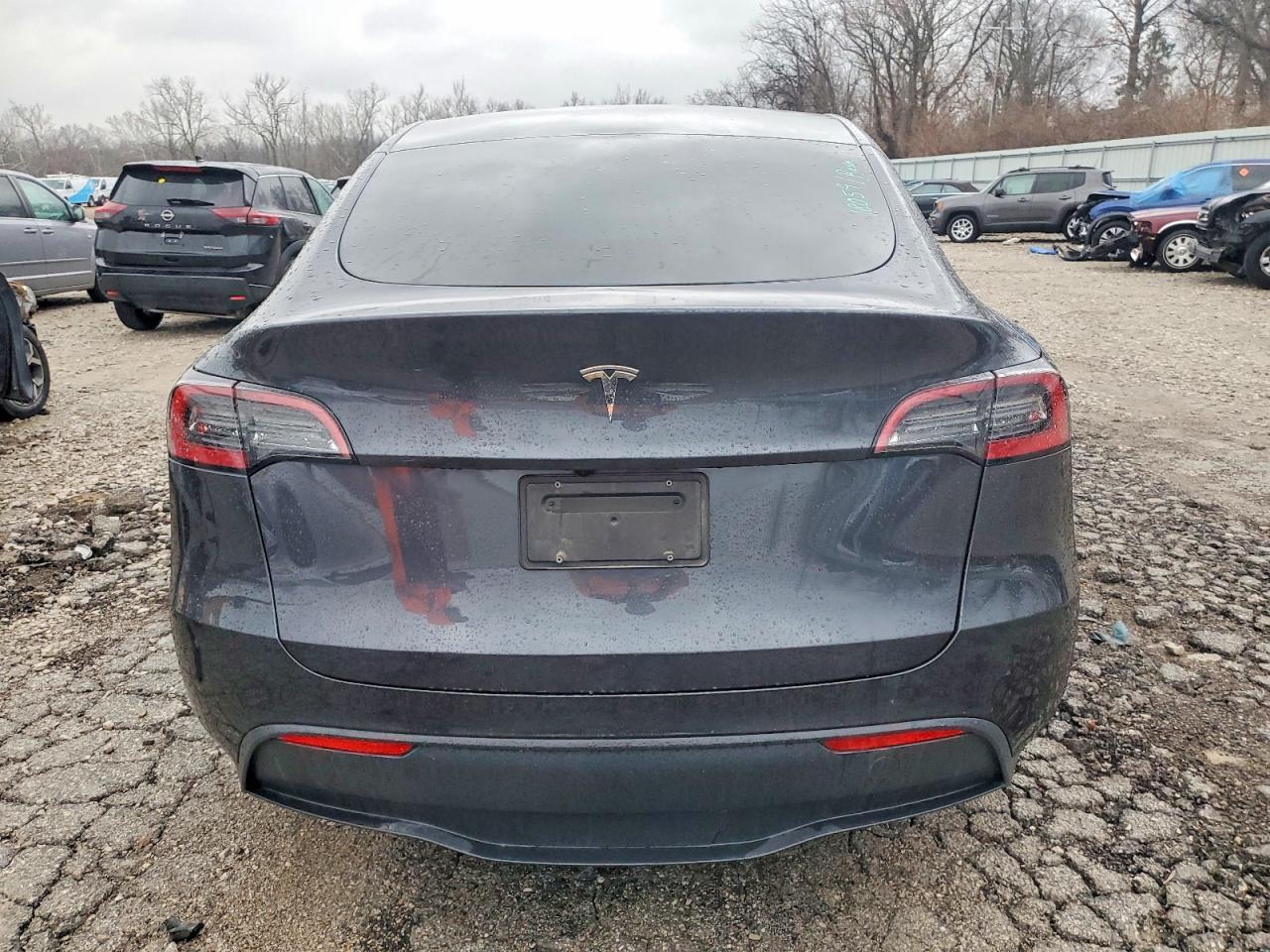 2024 Tesla Model Y - Image 6
