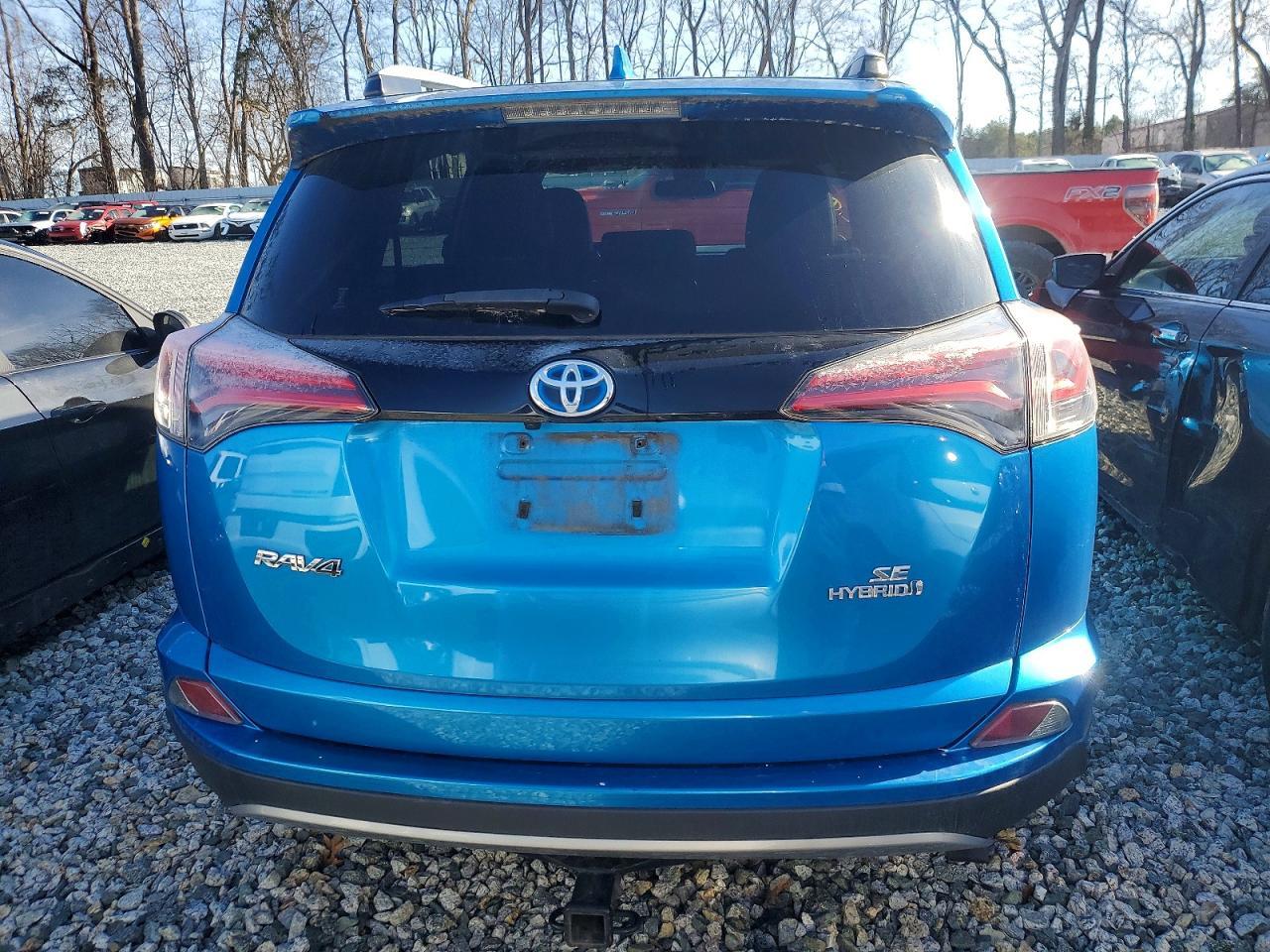 2017 Toyota Rav4 Hv Se - Image 6