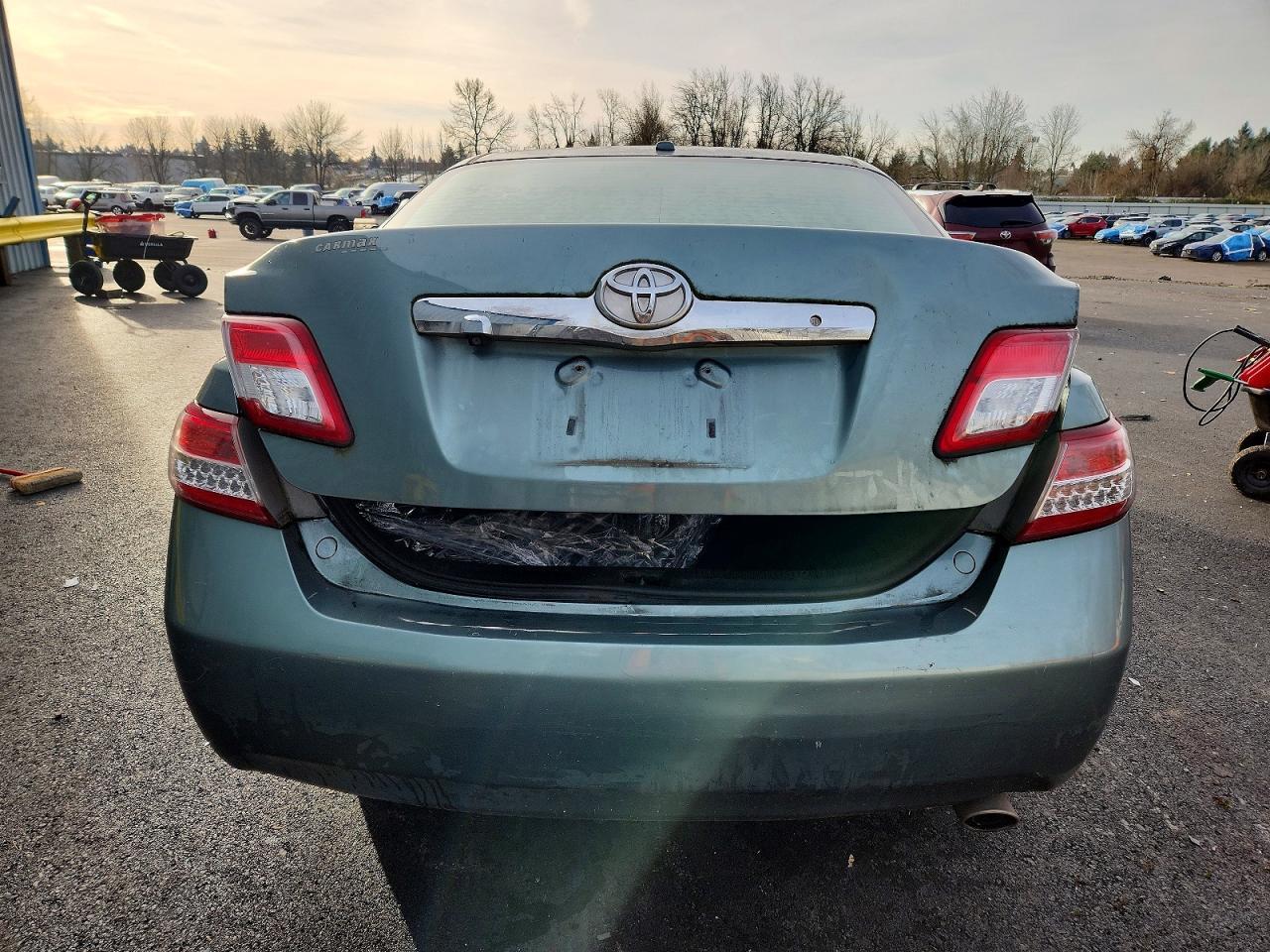 2011 Toyota Camry - Фото 6