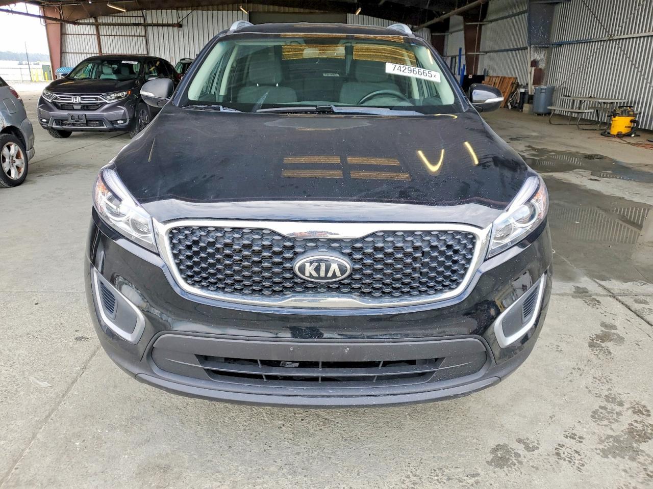 2016 Kia Sorento Lx - Image 5