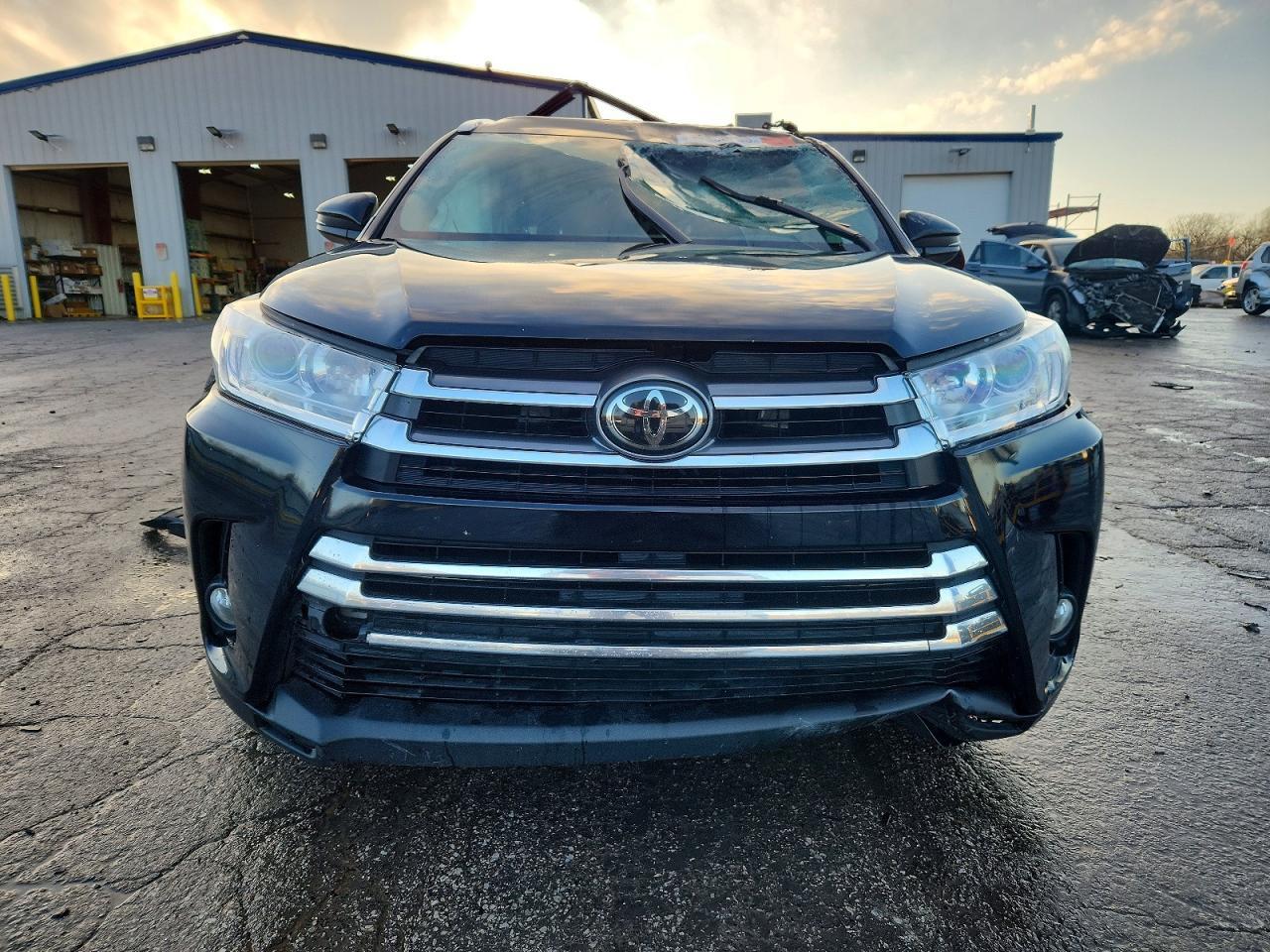 2017 Toyota Highlander Xle - Фото 5