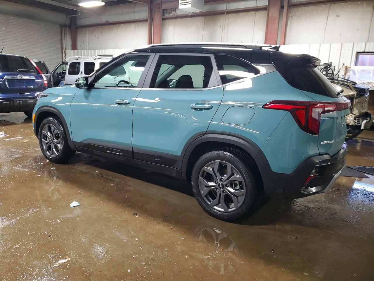 2024 Kia Seltos S - Image 2