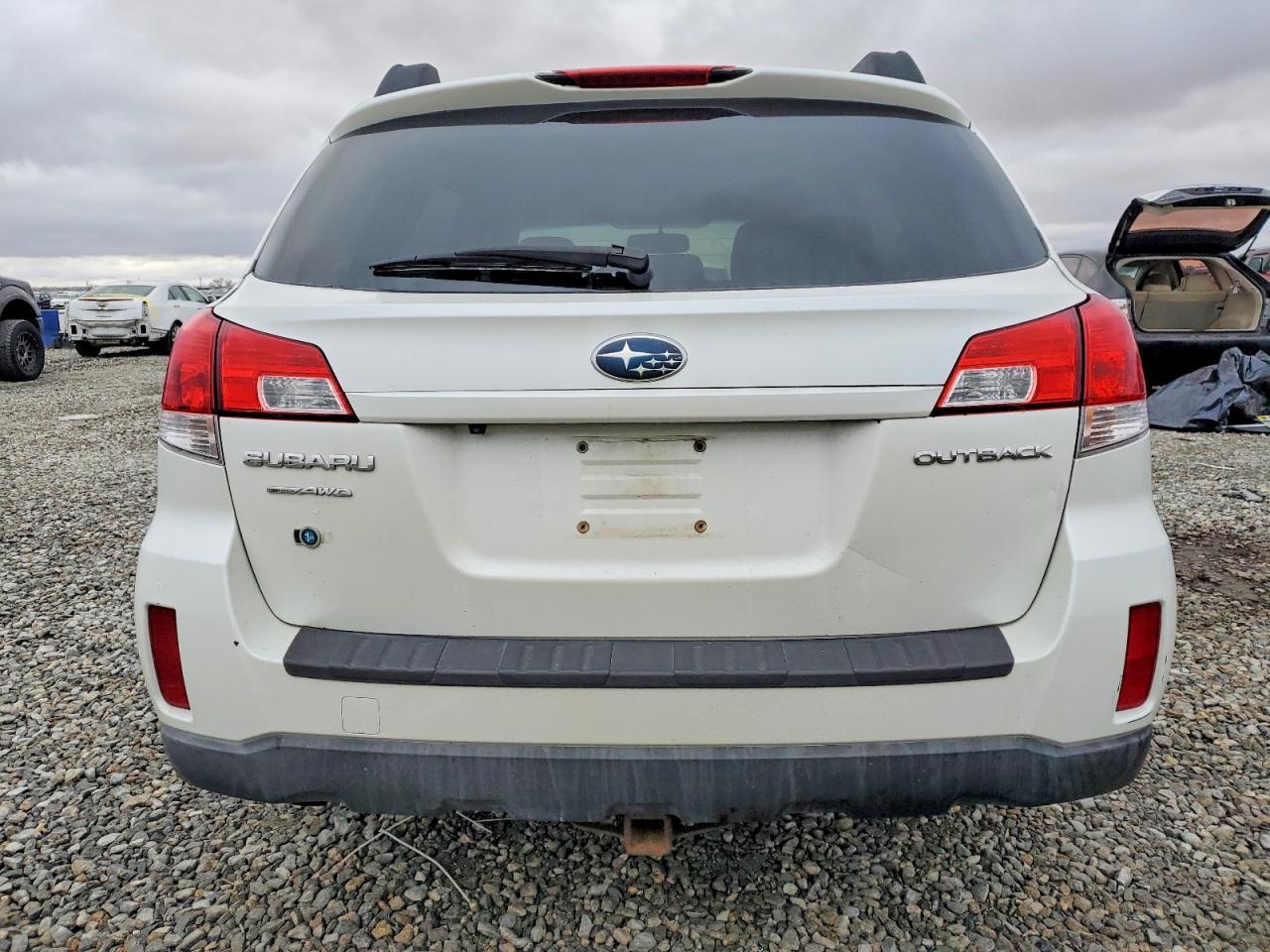 2011 Subaru Outback 2.5I Premium - Image 6