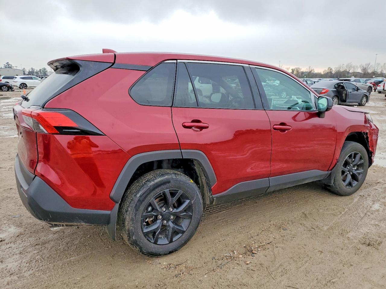 2024 Toyota Rav4 Le - Image 3