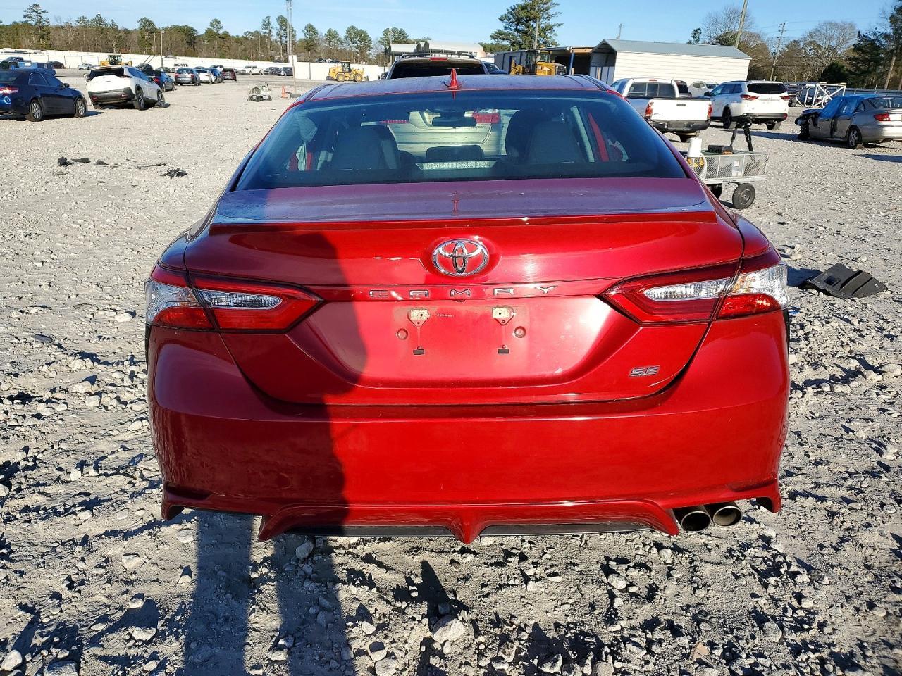 2020 Toyota Camry Se - Image 6