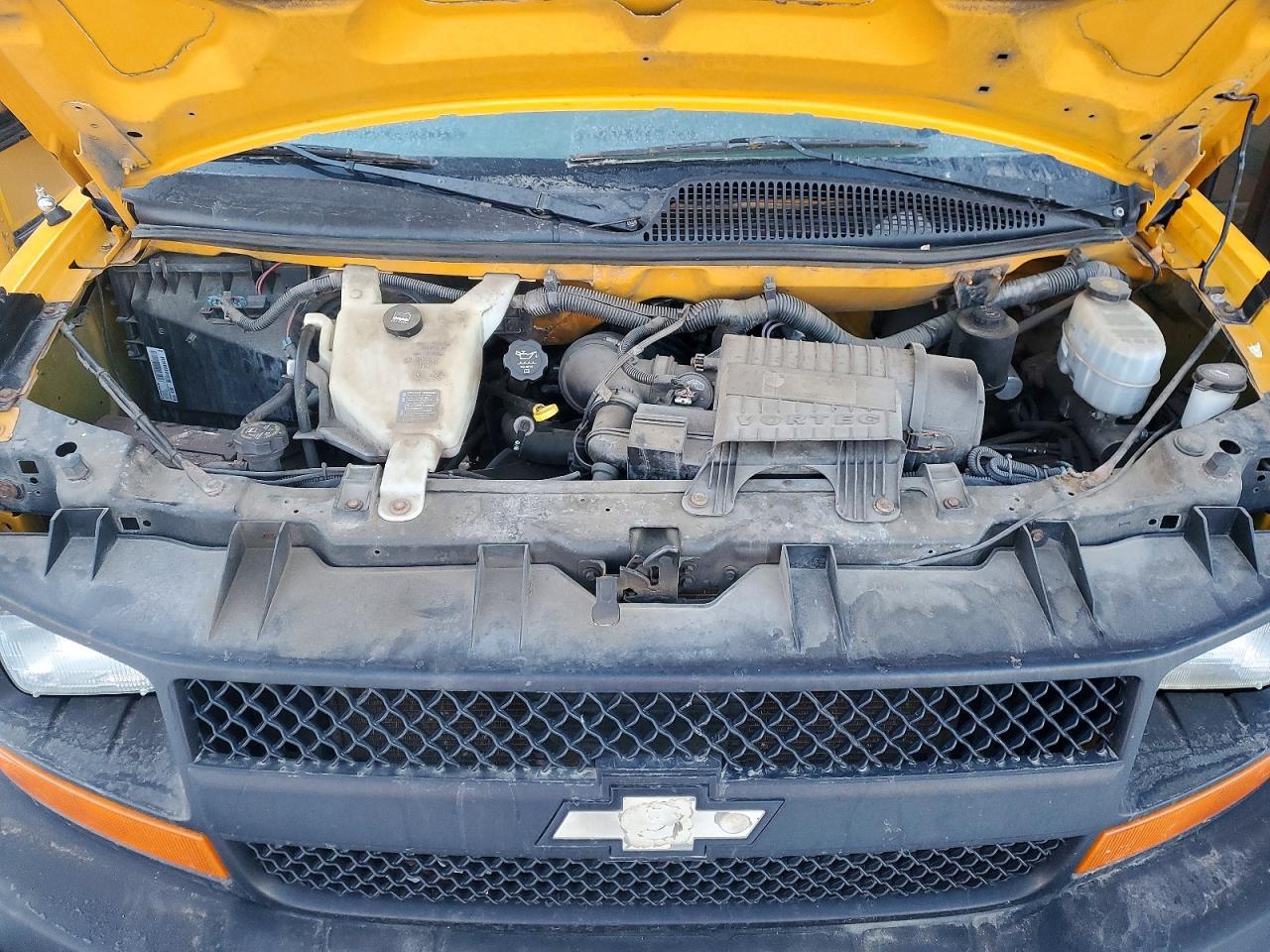 2010 Chevrolet Express G3 - School Bus - Image 7