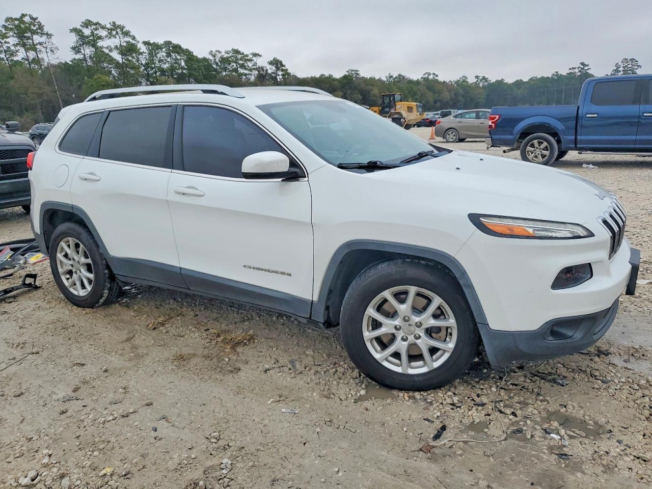 2017 Jeep Cherokee Latitude - Image 4