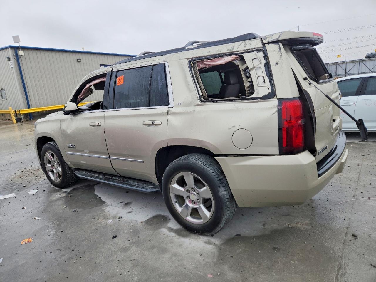 2017 Chevrolet Tahoe C1500 Lt - Image 2