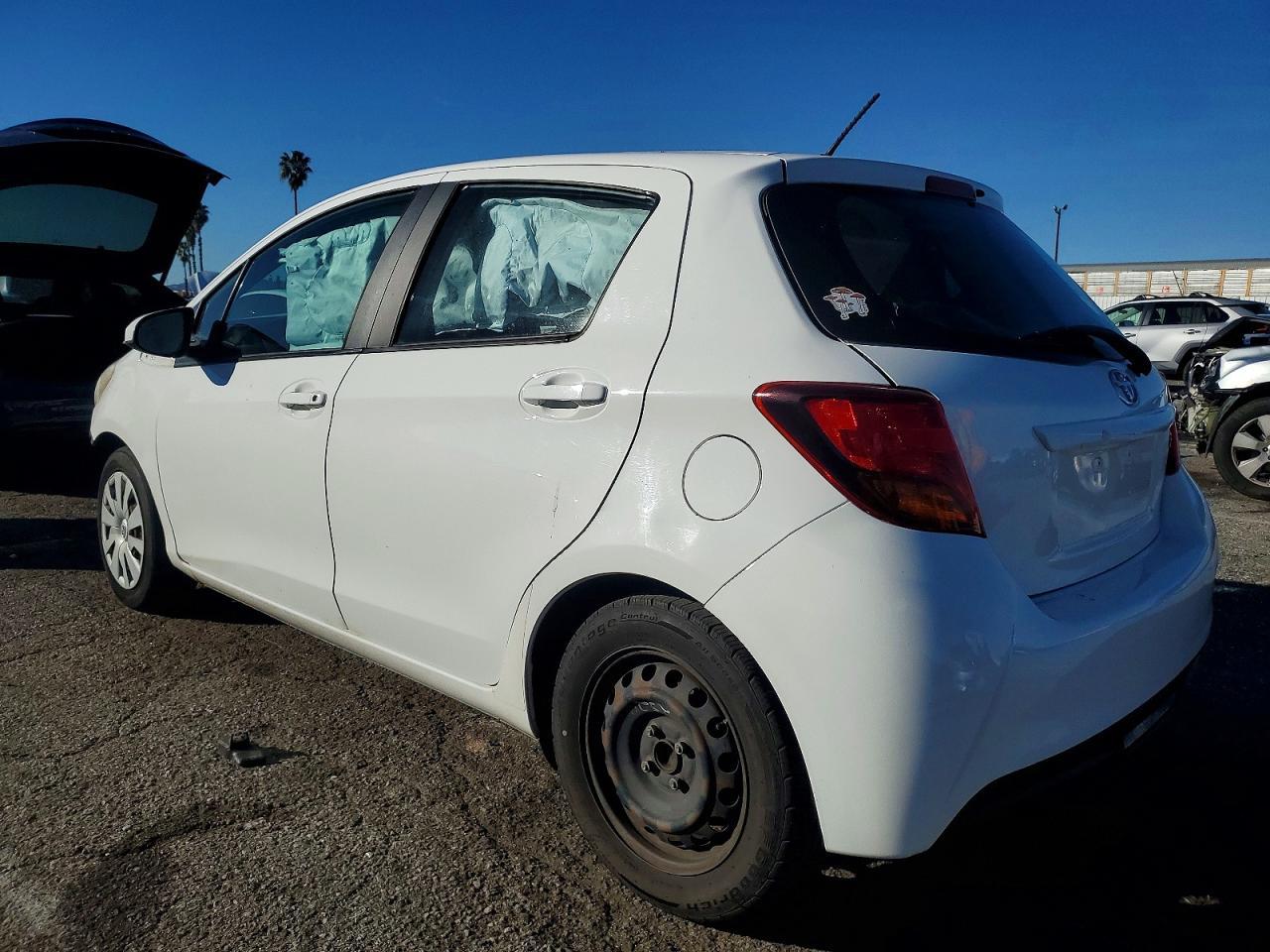 2017 Toyota Yaris L - Image 2