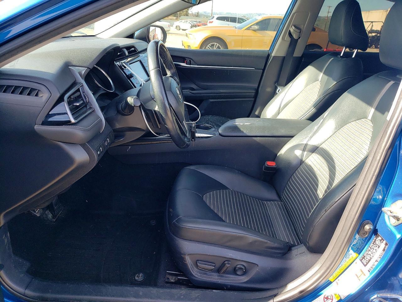 2019 Toyota Camry L - Фото 7