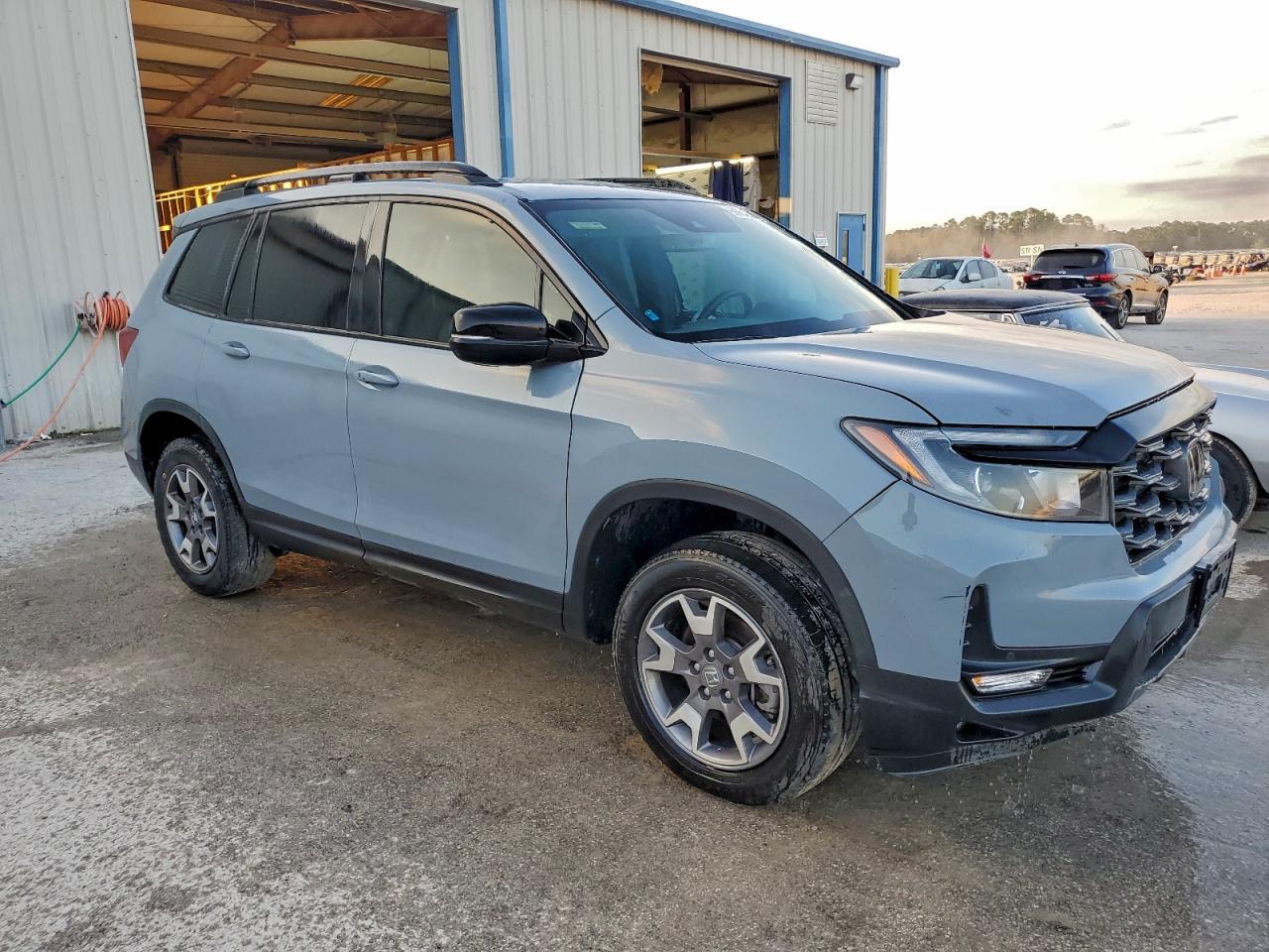 2023 Honda Passport Trail Sport - Image 4