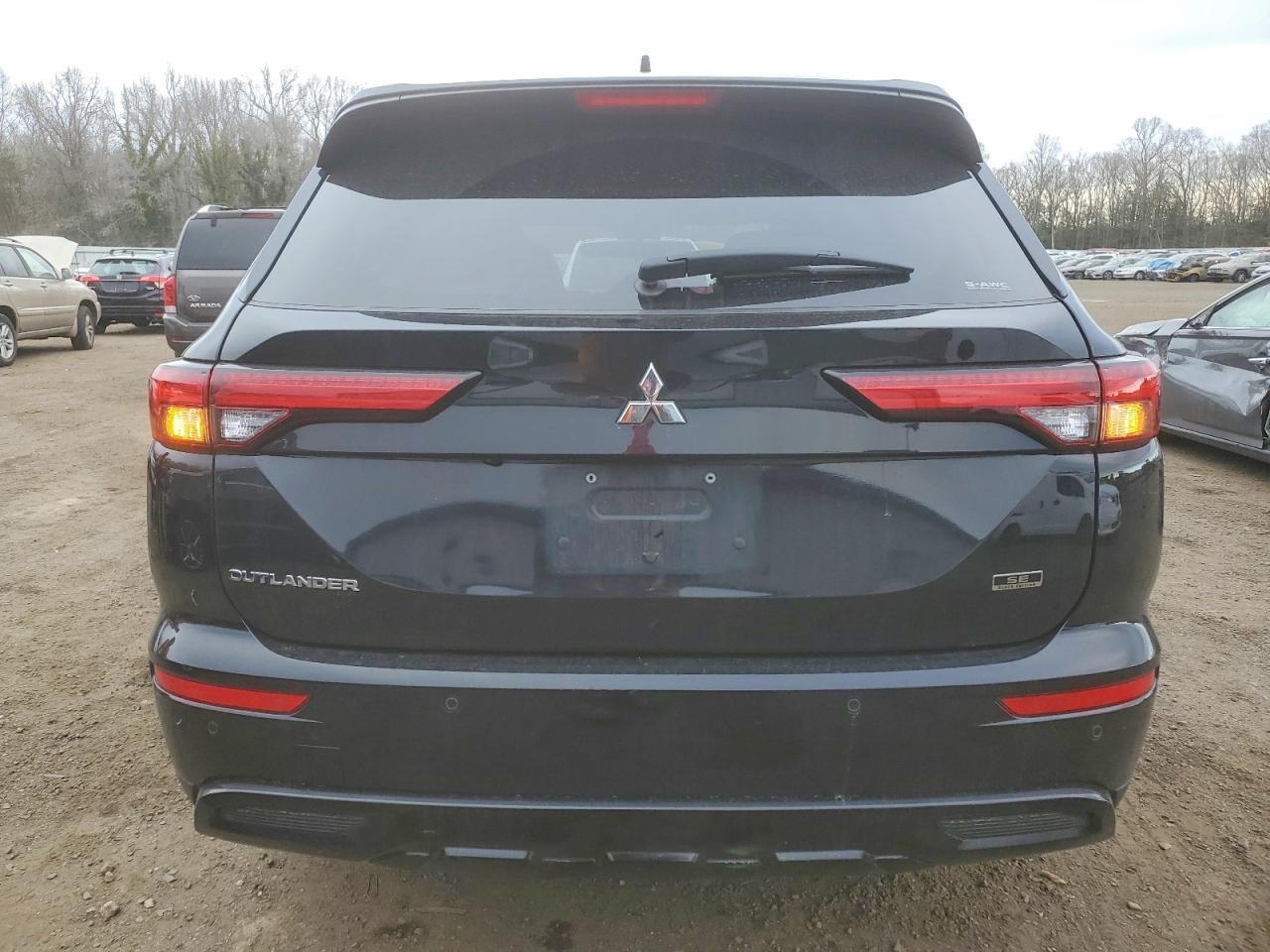 2024 Mitsubishi Outlander Se - Image 6