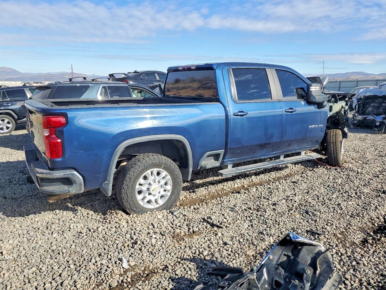 2022 Chevrolet Silverado K2500 Heavy Duty Lt - Image 3