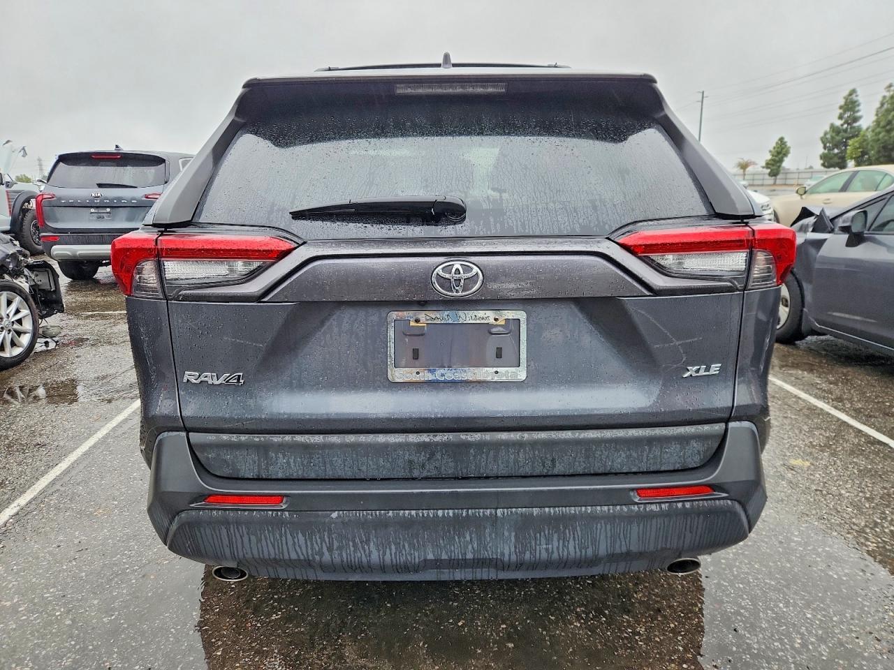 2019 Toyota Rav4 Xle - Image 6