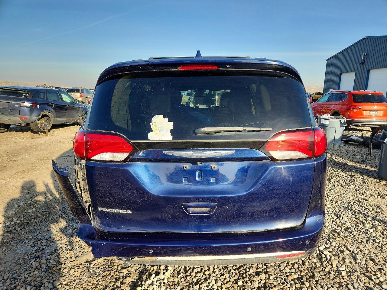 2017 Chrysler Pacifica Touring L - Image 6