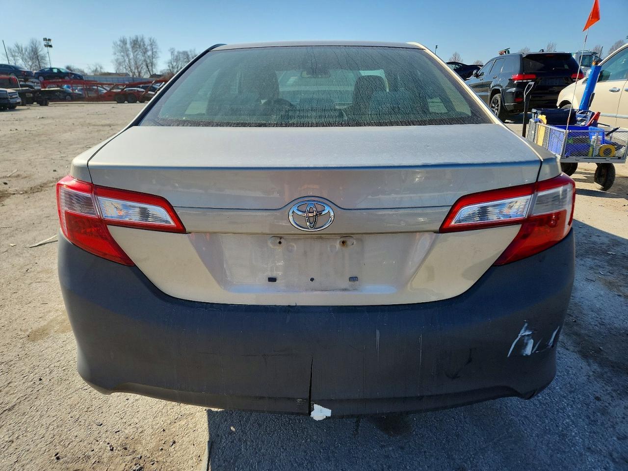 2013 Toyota Camry L - Image 6