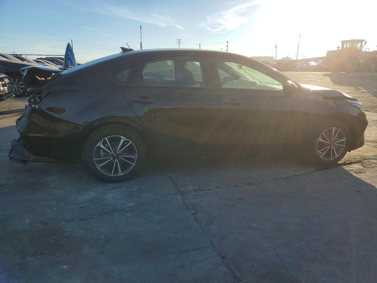 2024 Kia Forte Lx - Image 3