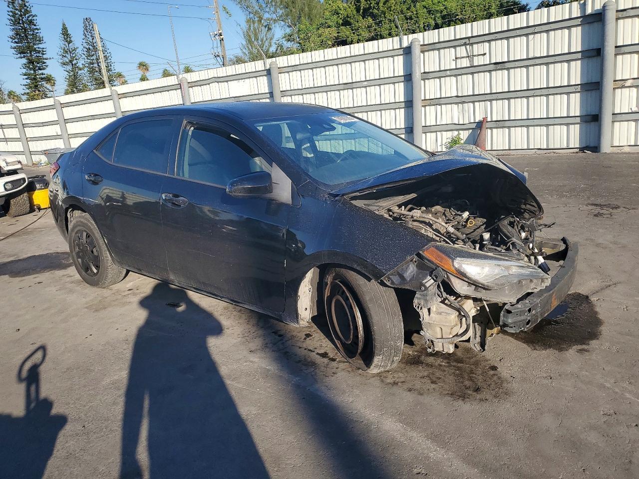 2017 Toyota Corolla L - Фото 4
