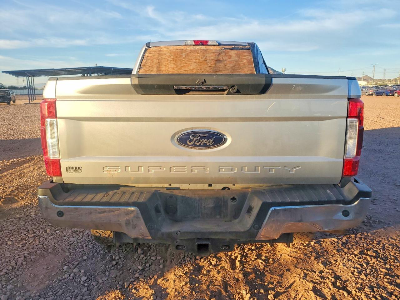 2017 Ford F250 Super Duty - Image 6