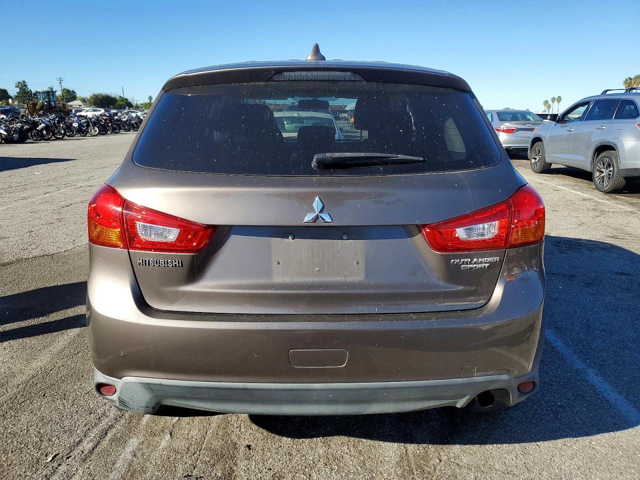2017 Mitsubishi Outlander Sport Es - Фото 6