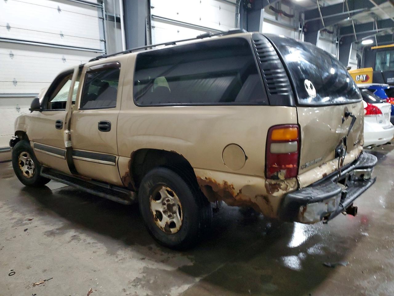 2005 Chevrolet Suburban K1500 - Фото 2