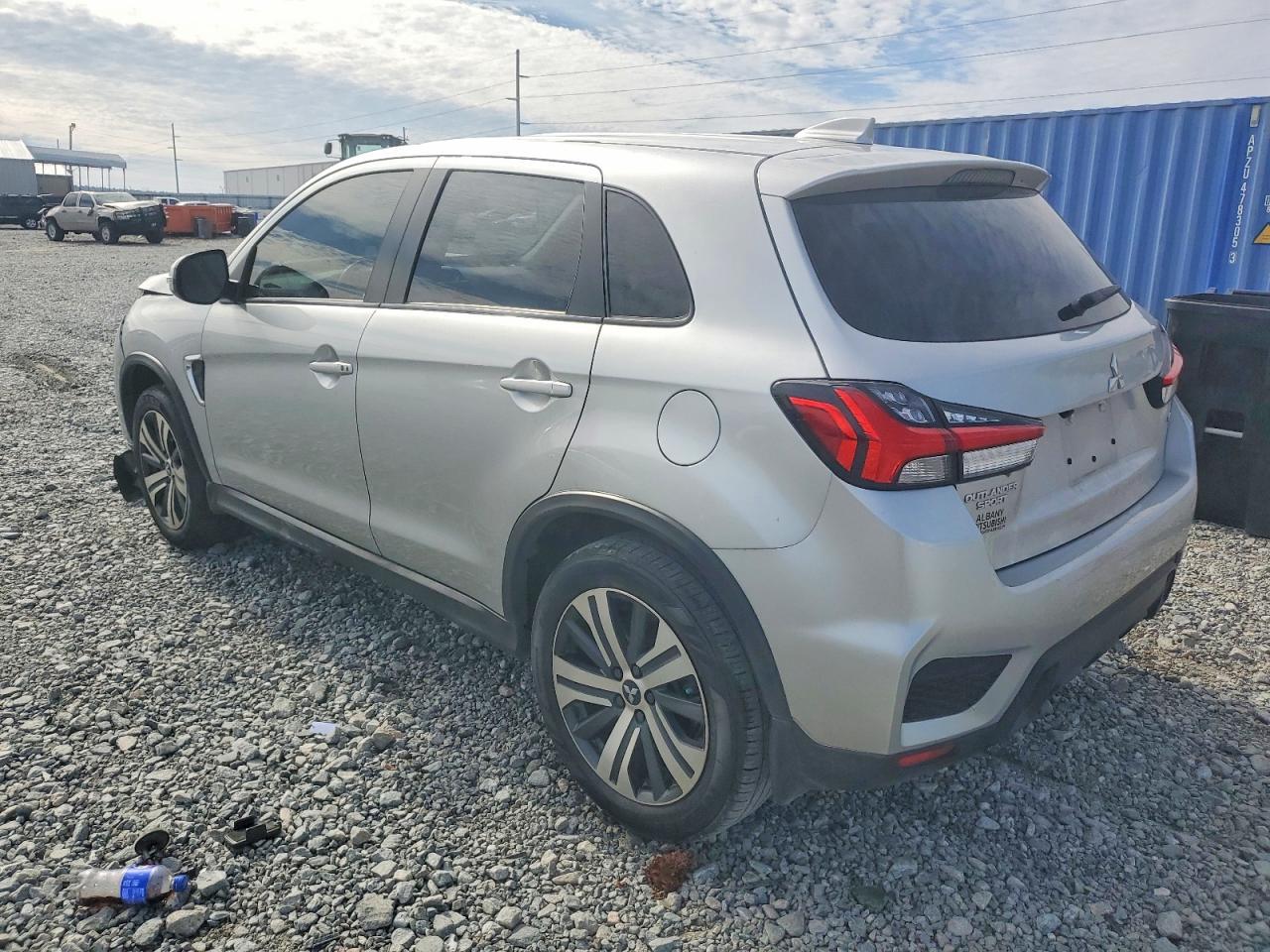 2022 Mitsubishi Outlander Sport Se - Фото 2