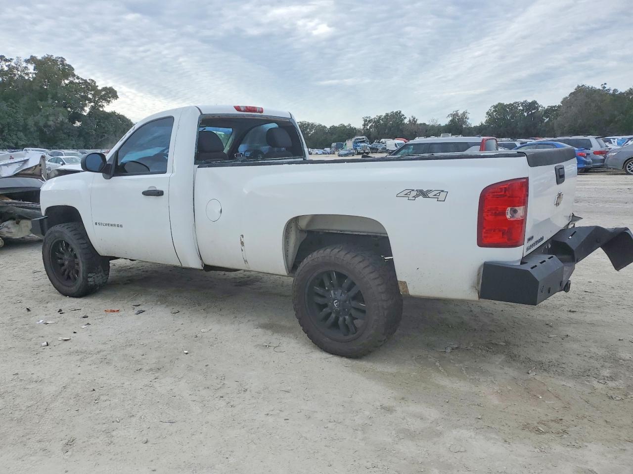 2009 Chevrolet Silverado K1500 - Фото 2