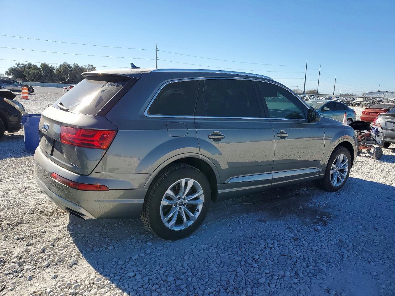 2017 Audi Q7 Premium Plus - Фото 3