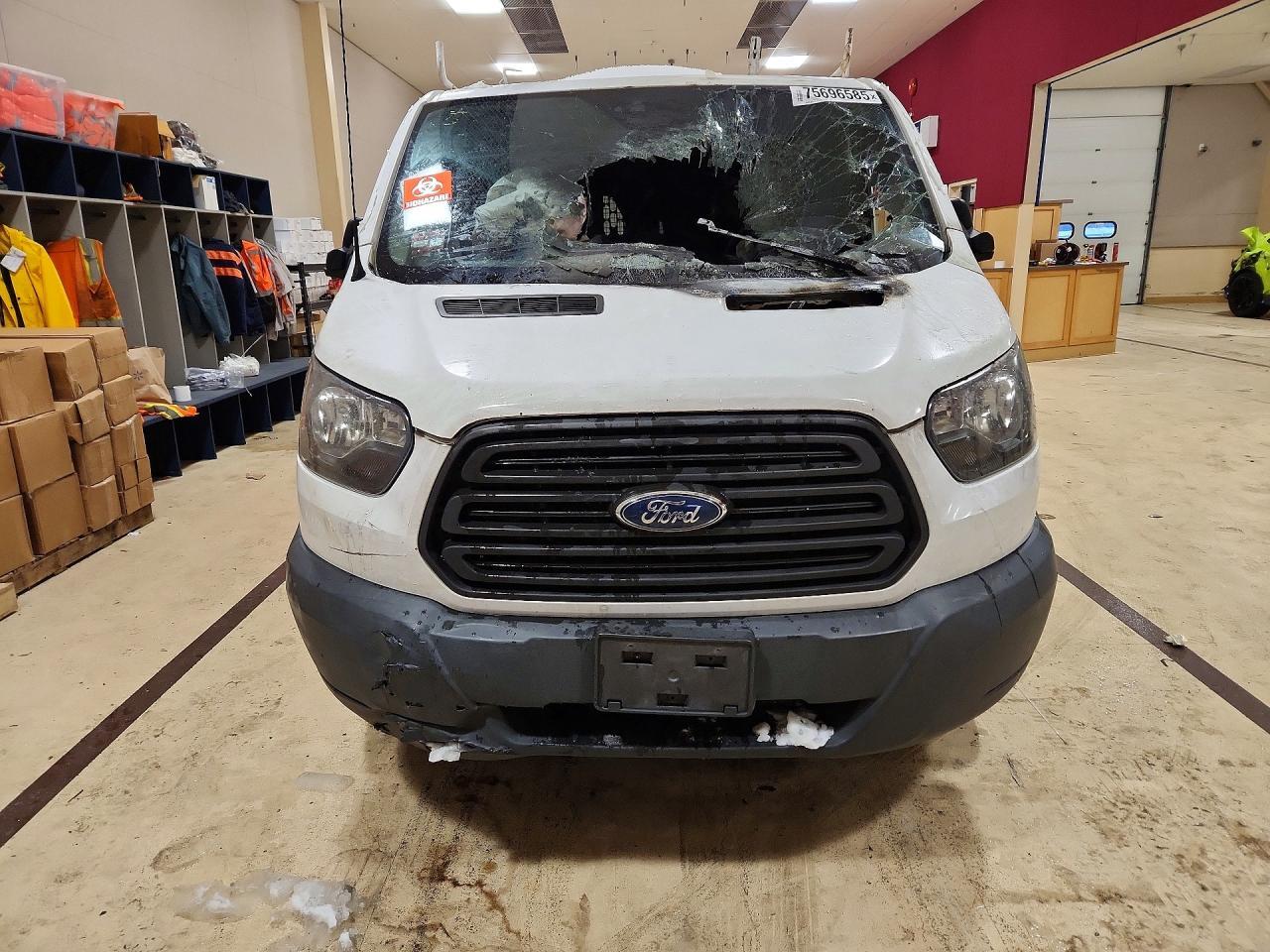 2016 Ford Transit T-150 - Фото 5