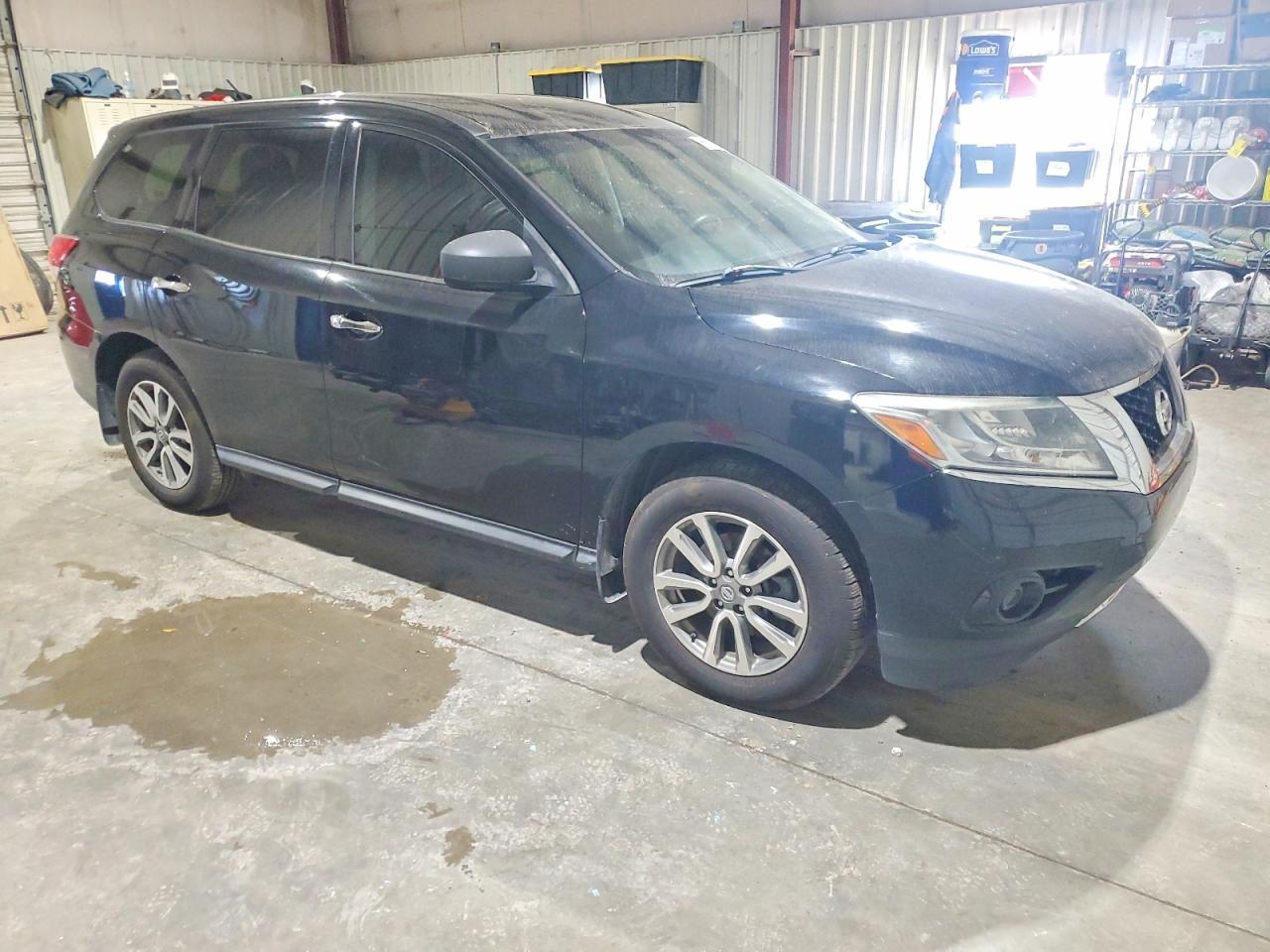 2014 Nissan Pathfinder S - Image 4